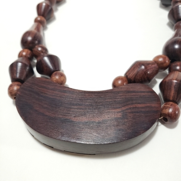 Vintage Chunky Wooden and Brass Statement Necklace - Picture 8 of 12
